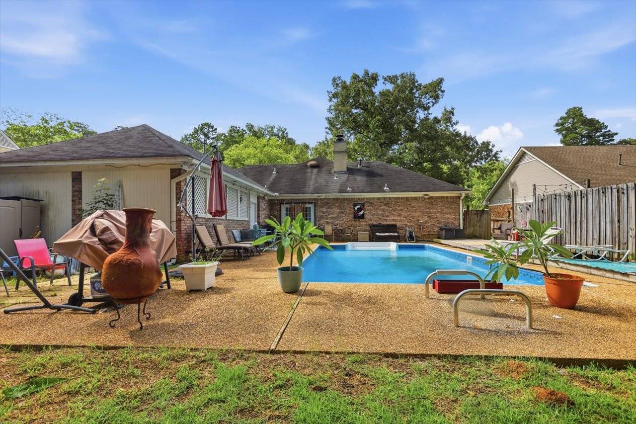 Backyard swimming pool at 113 Hanover Drive