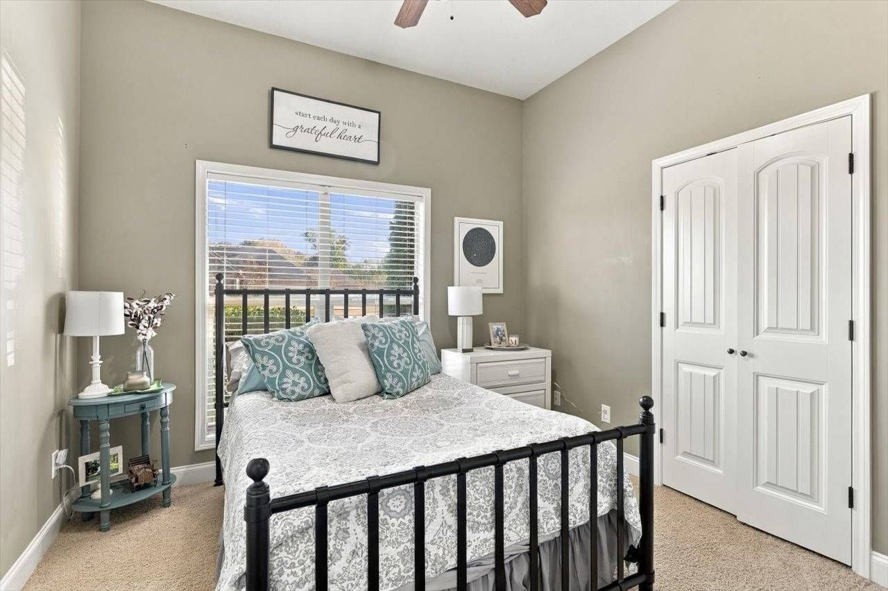 Second bedroom