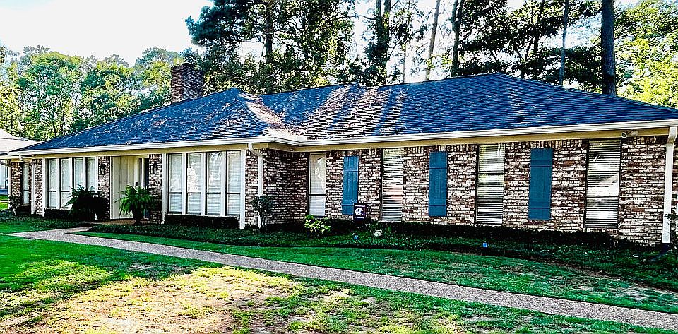 Property at 114 Swallow Drive, Brandon, MS 39047