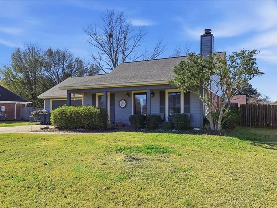 Property at 207 Hemlock Drive, Flowood, MS