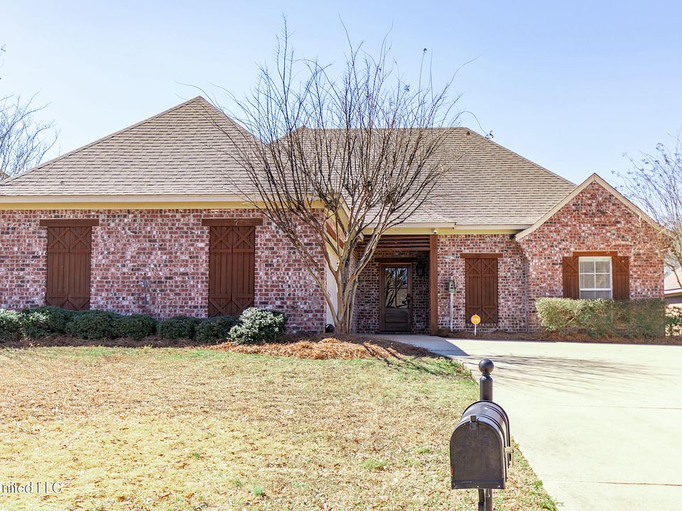 Property at 214 Stonebridge Boulevard, Brandon, MS 39042